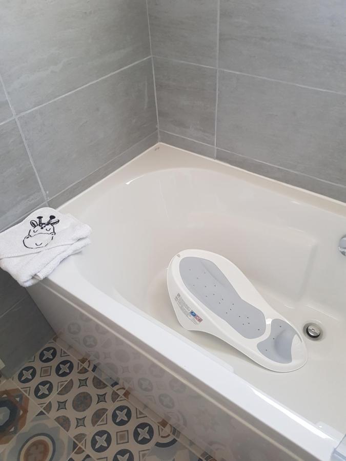 Gite Lou, Gite Famille Et Bien Etre Avec Jacuzzi Fontenay-le-Comte Kültér fotó